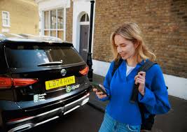 Is Hourly or Daily Car Rental Cheaper for Short Trips?